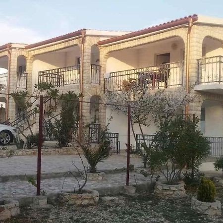 Apartmani Samanta Vir Exteriér fotografie