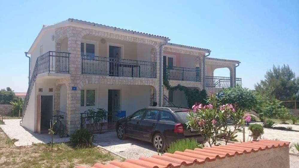 Apartmani Samanta Vir Exteriér fotografie